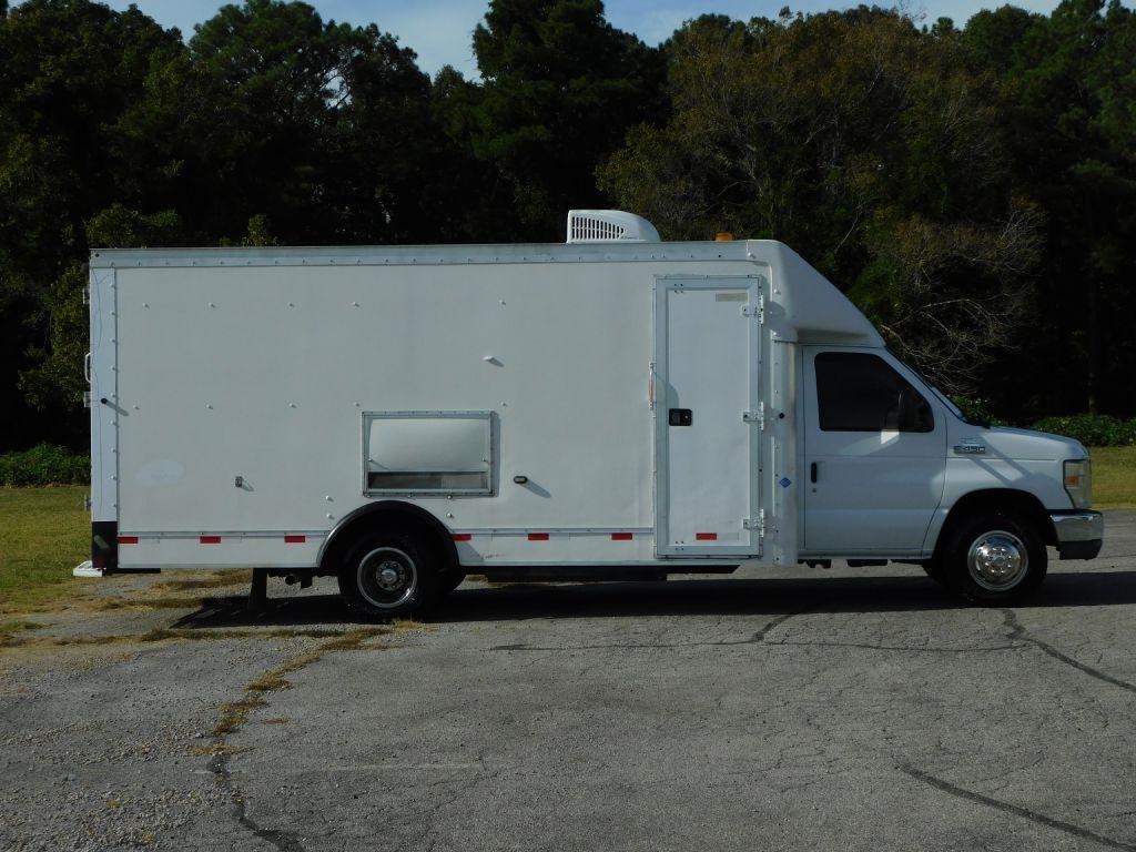 Ford Econoline E450 2015