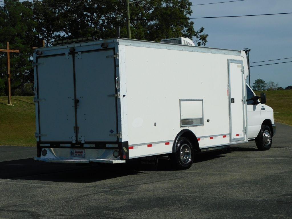 Ford Econoline E450 2015