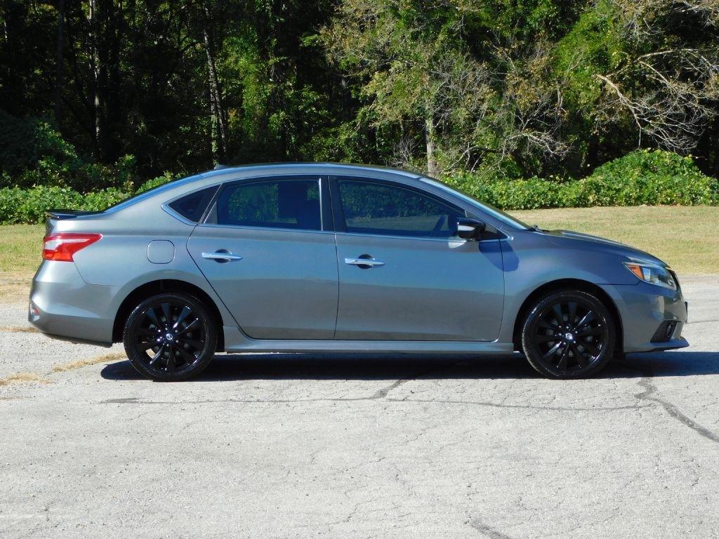 Nissan Sentra SR TURBO 6MT 2018
