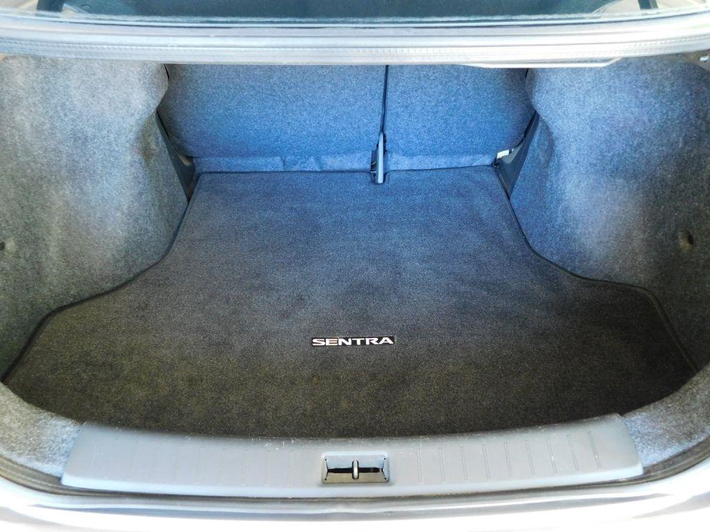Nissan Sentra SR TURBO 6MT 2018
