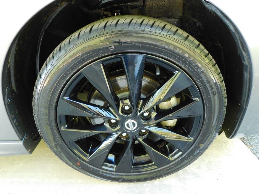 Nissan Sentra SR TURBO 6MT 2018