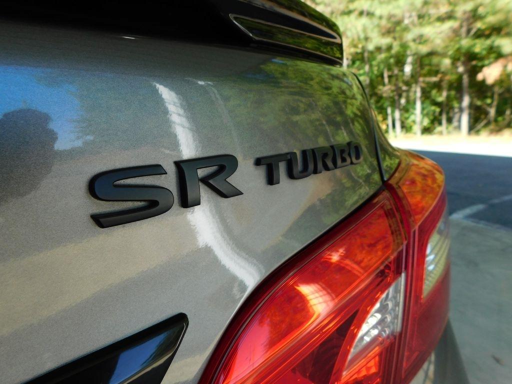 Nissan Sentra SR TURBO 6MT 2018
