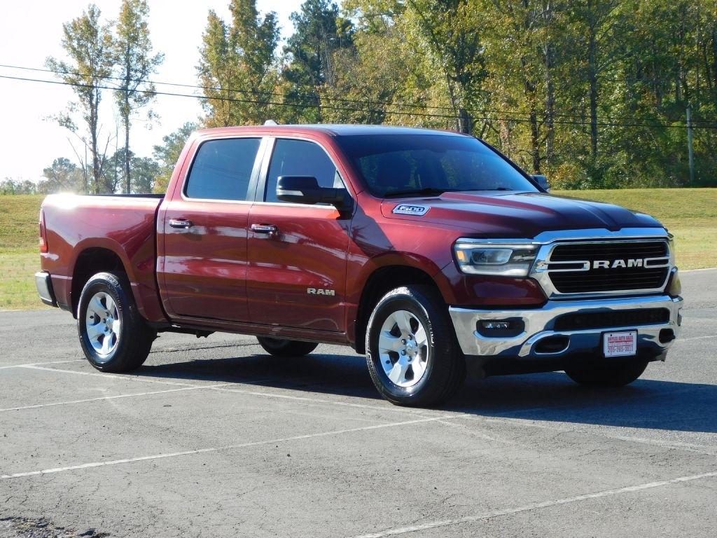 RAM 1500 Big Horn Crew Cab SWB 4WD 2019
