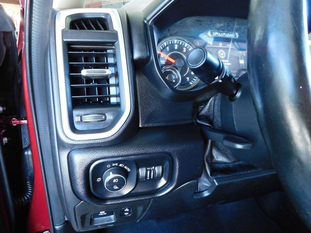 RAM 1500 Big Horn Crew Cab SWB 4WD 2019