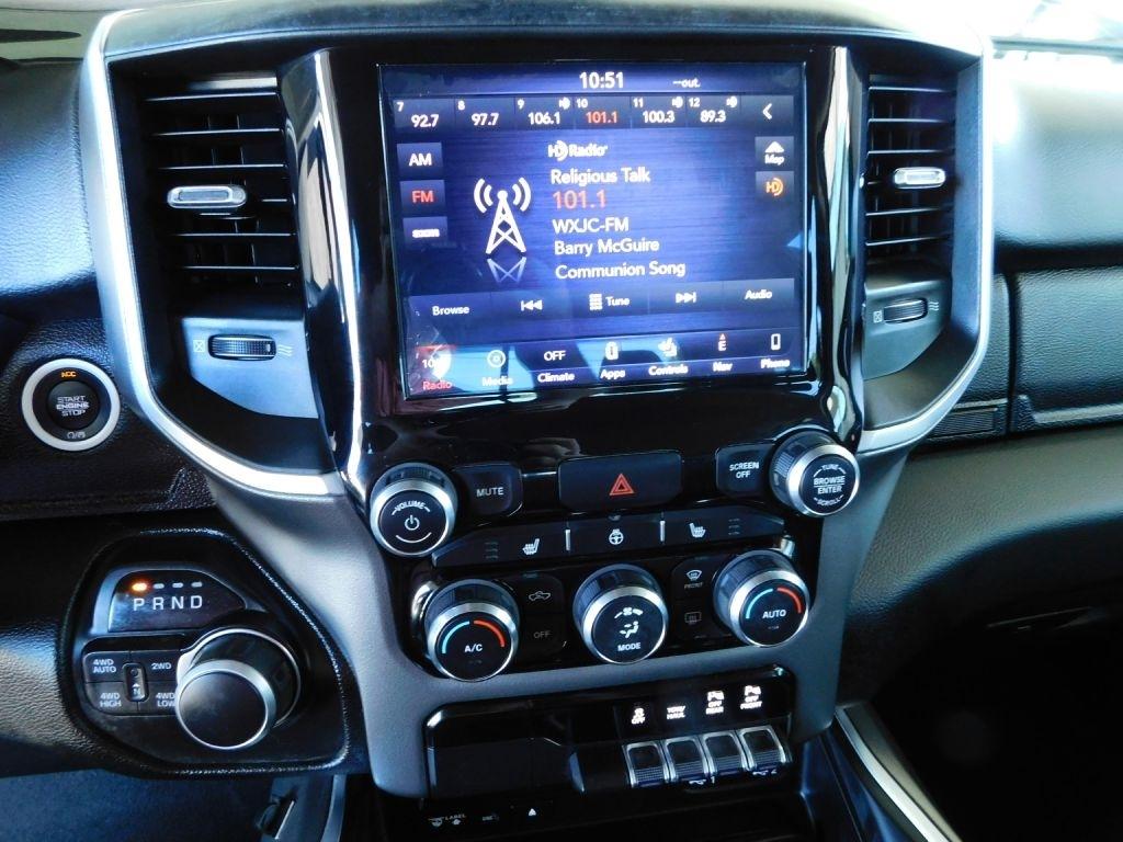 RAM 1500 Big Horn Crew Cab SWB 4WD 2019