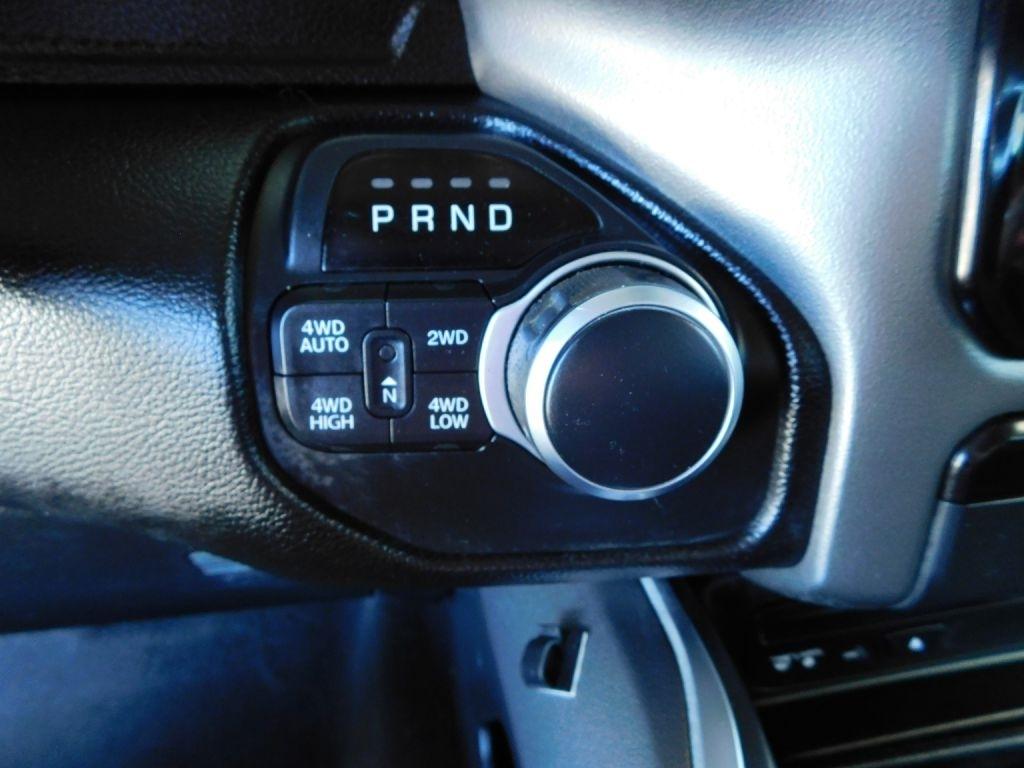 RAM 1500 Big Horn Crew Cab SWB 4WD 2019