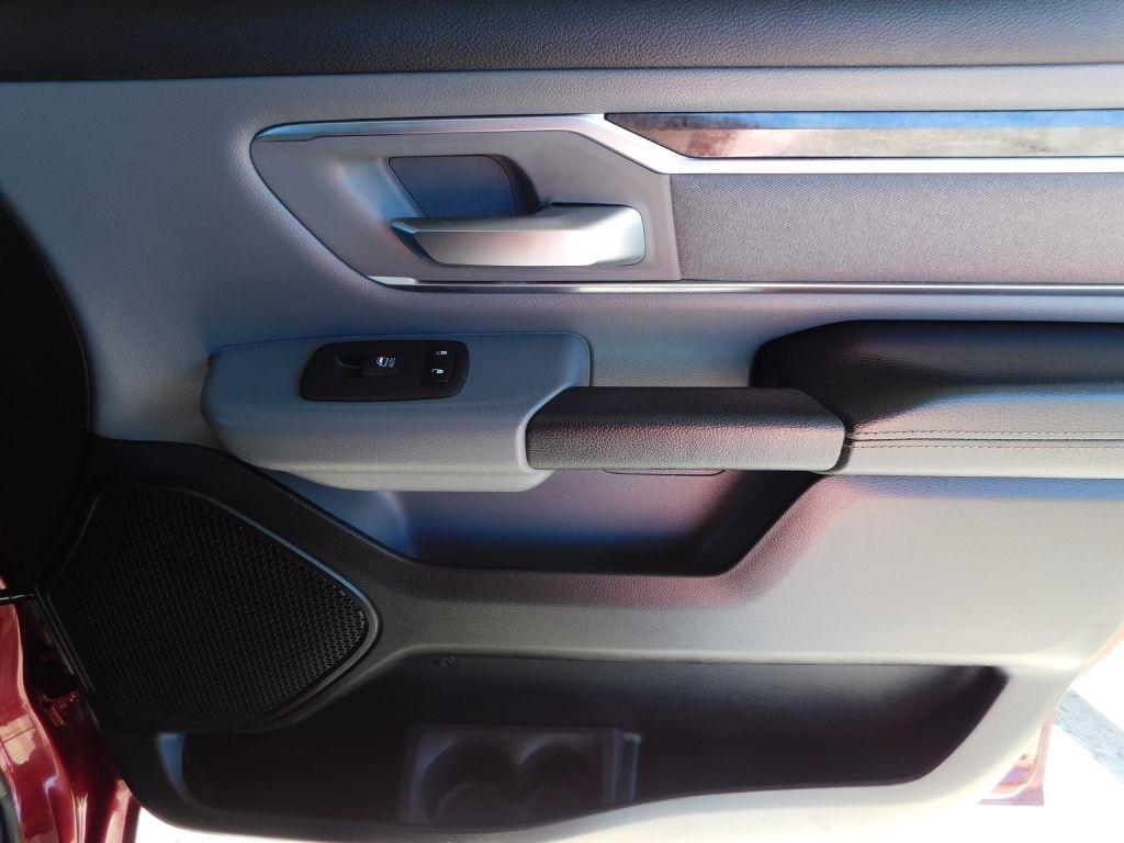 RAM 1500 Big Horn Crew Cab SWB 4WD 2019