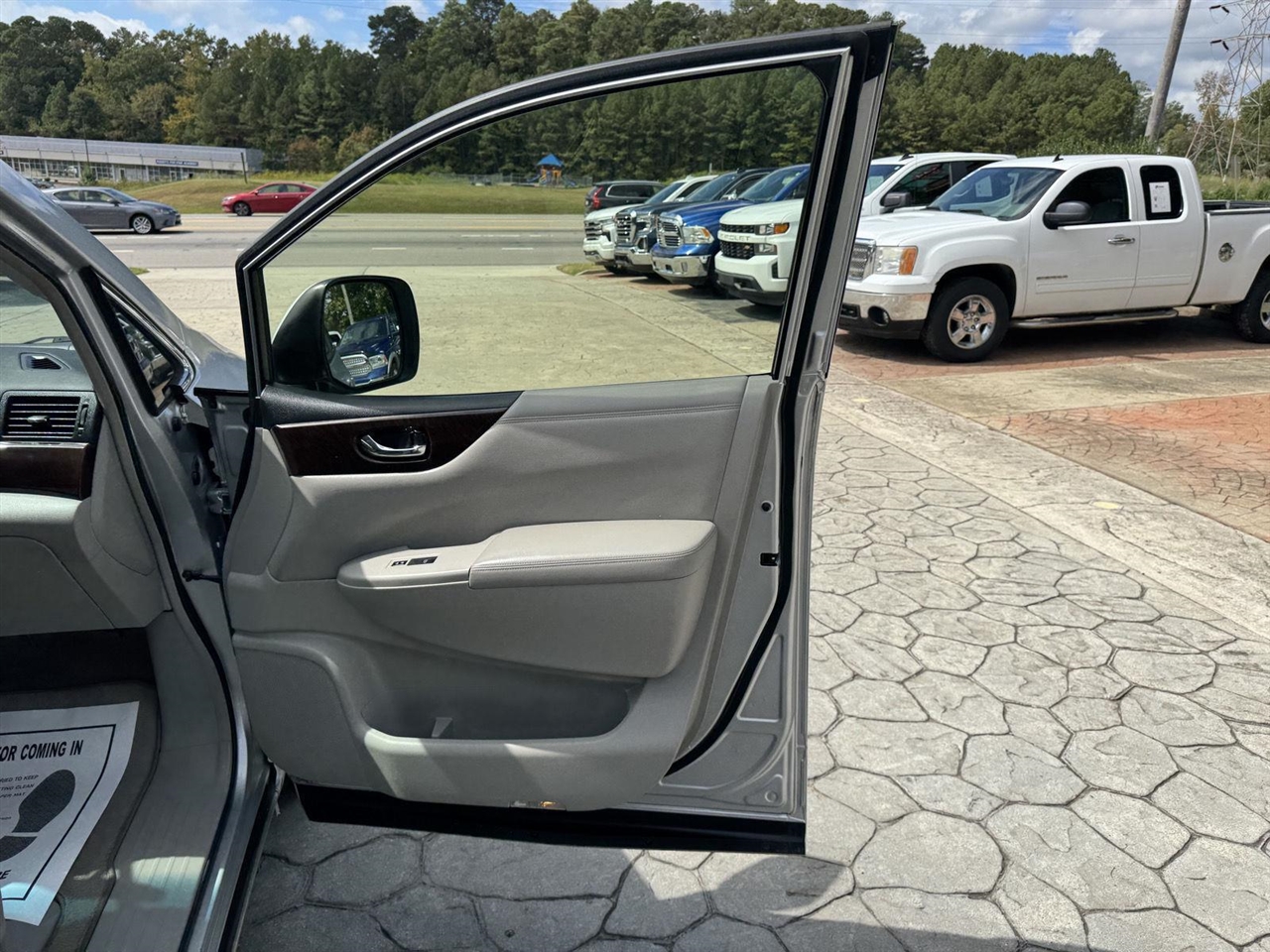 2013 Nissan Quest SL photo 10
