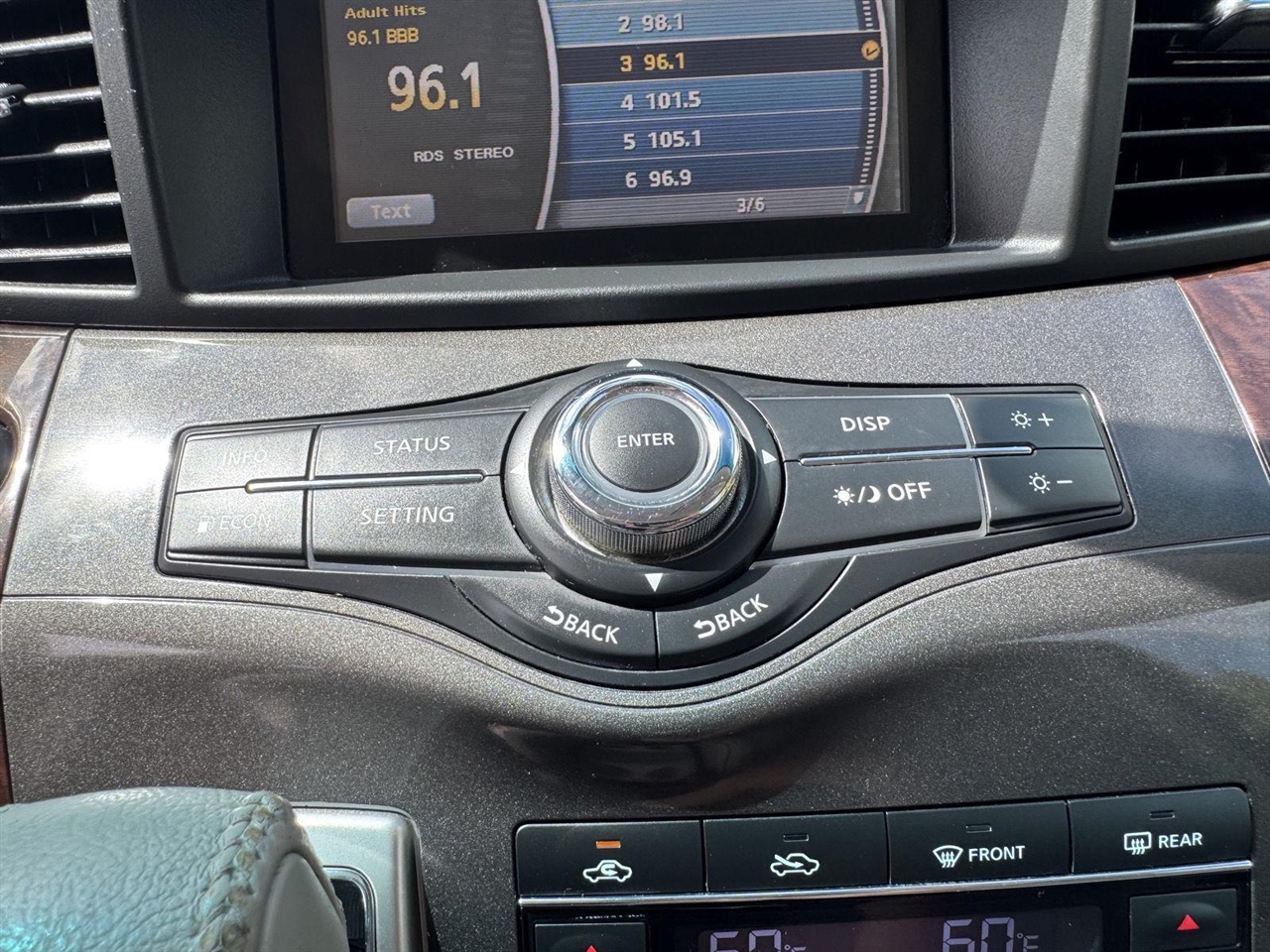2013 Nissan Quest SL photo 14