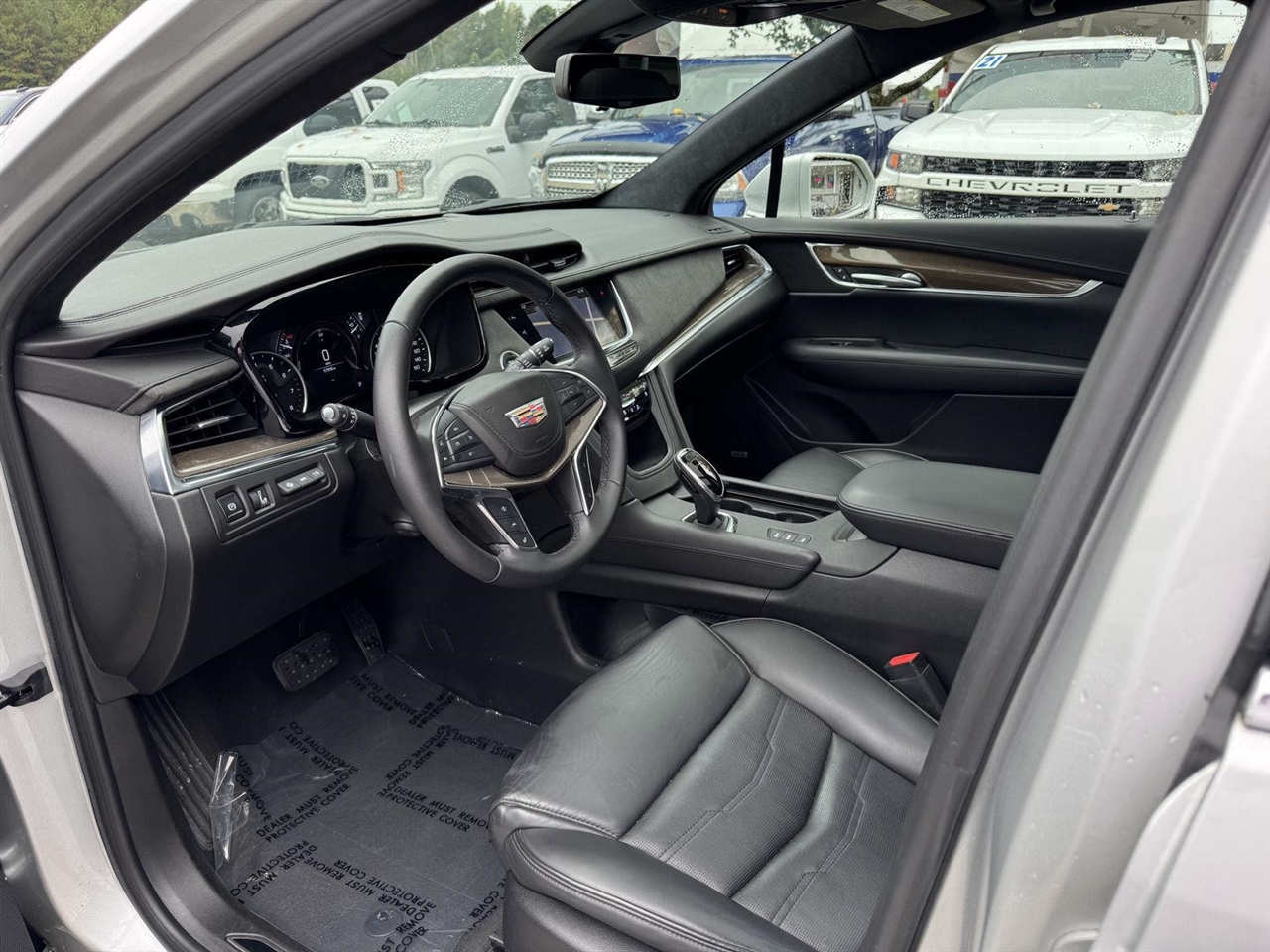 2018 Cadillac XT5 Platinum photo 2