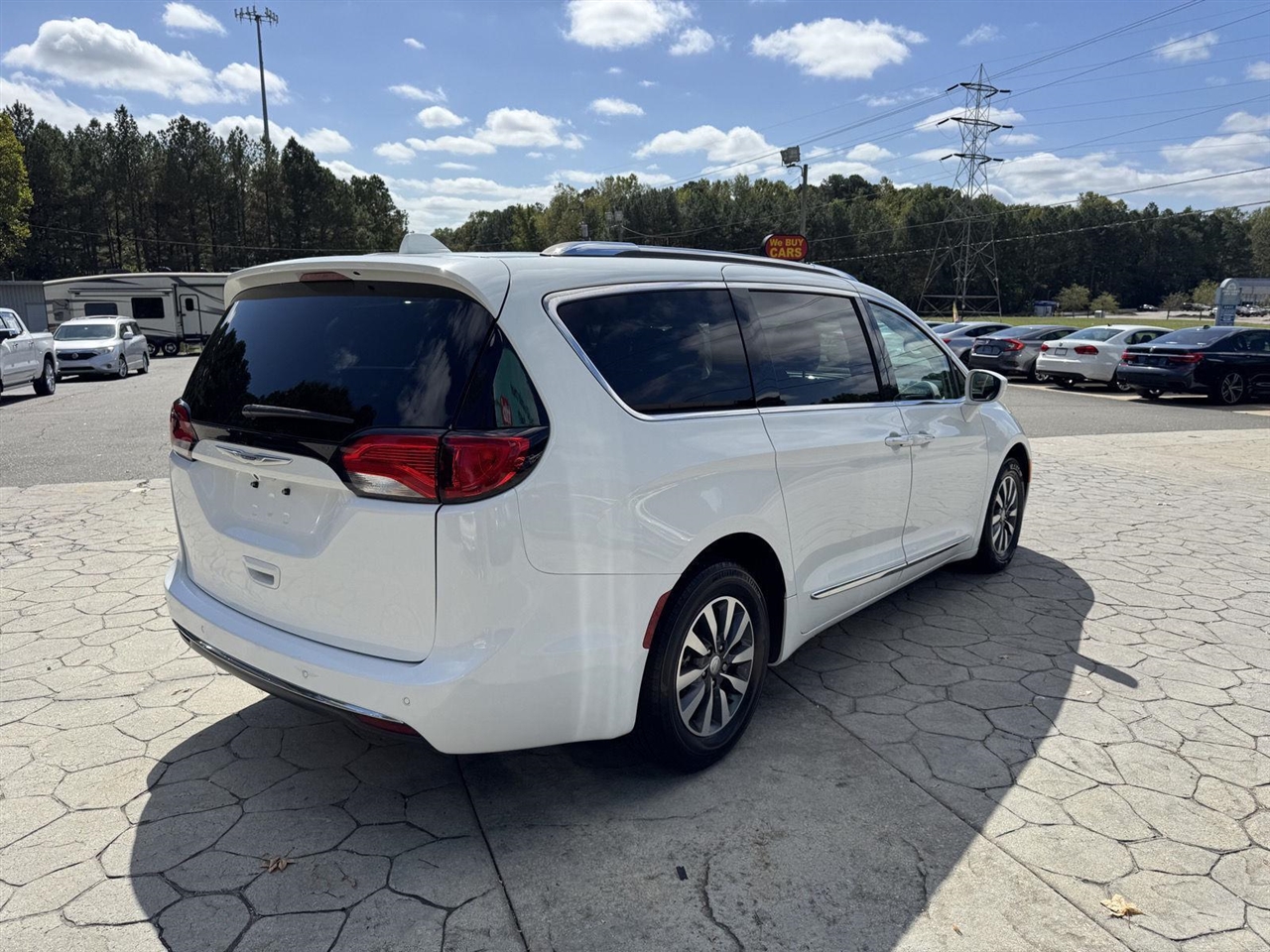 2020 Chrysler Pacifica Touring Plus photo 14