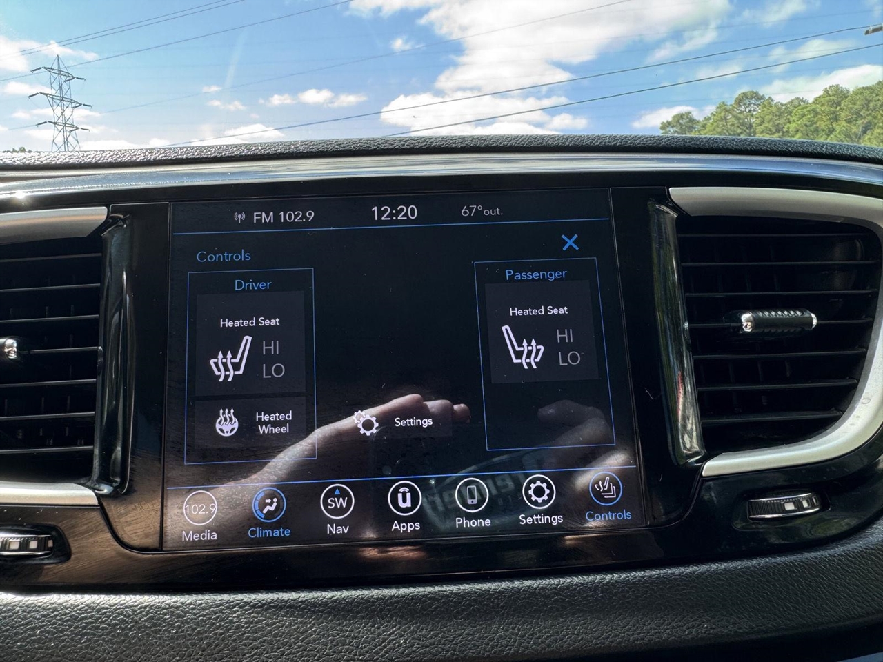 2020 Chrysler Pacifica Touring Plus photo 25