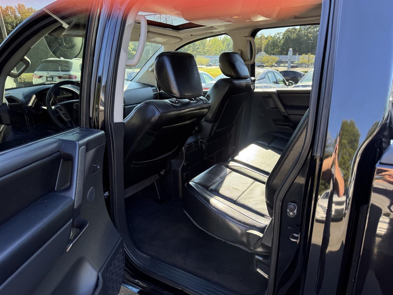 Nissan Titan SL Crew Cab 4WD 2014