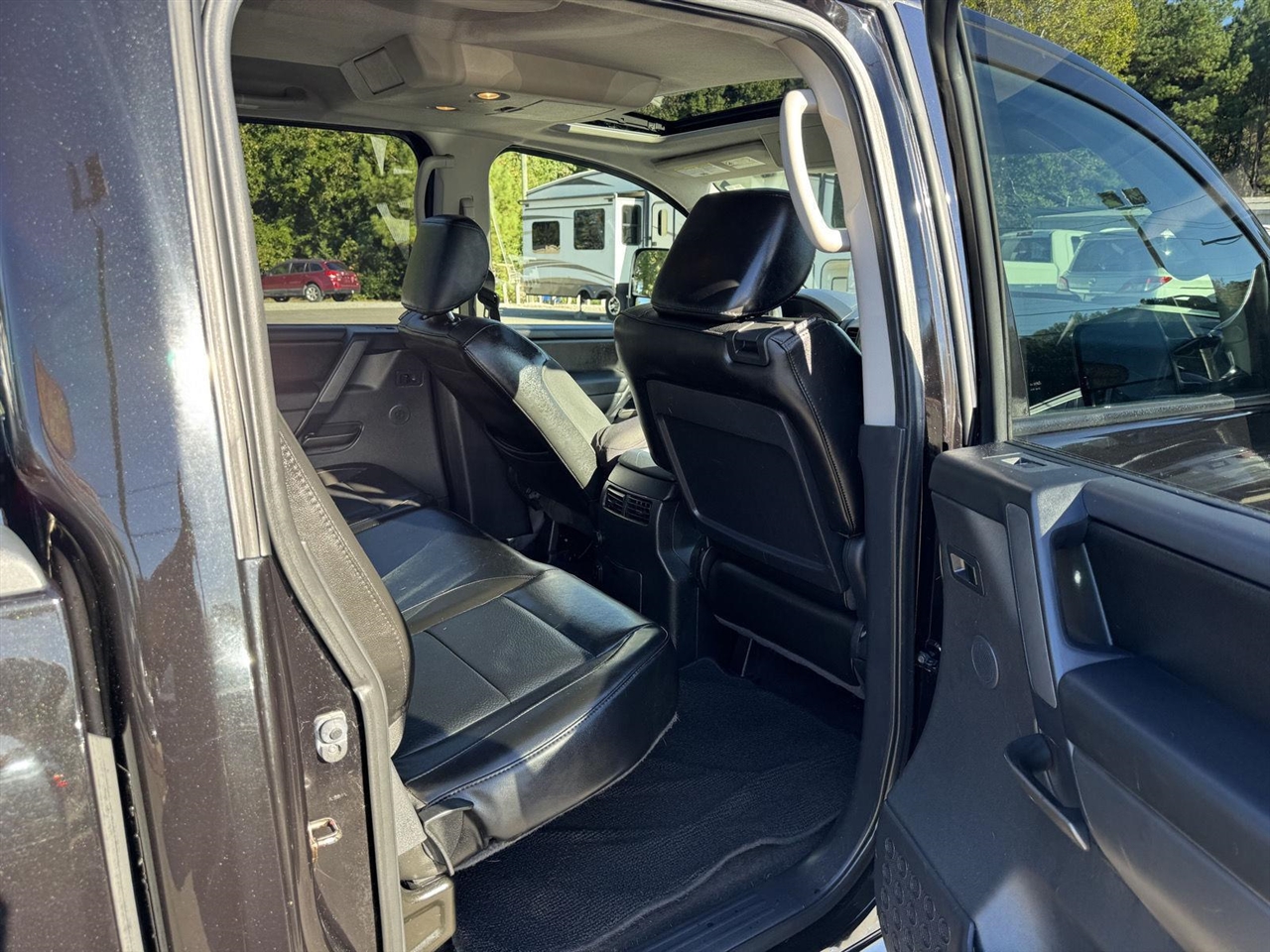 Nissan Titan SL Crew Cab 4WD 2014