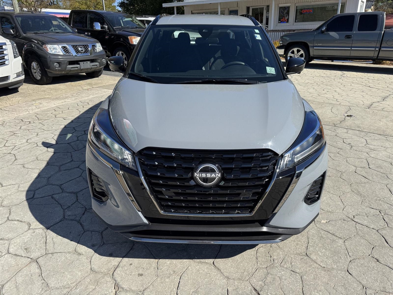 Nissan Kicks SR 2023