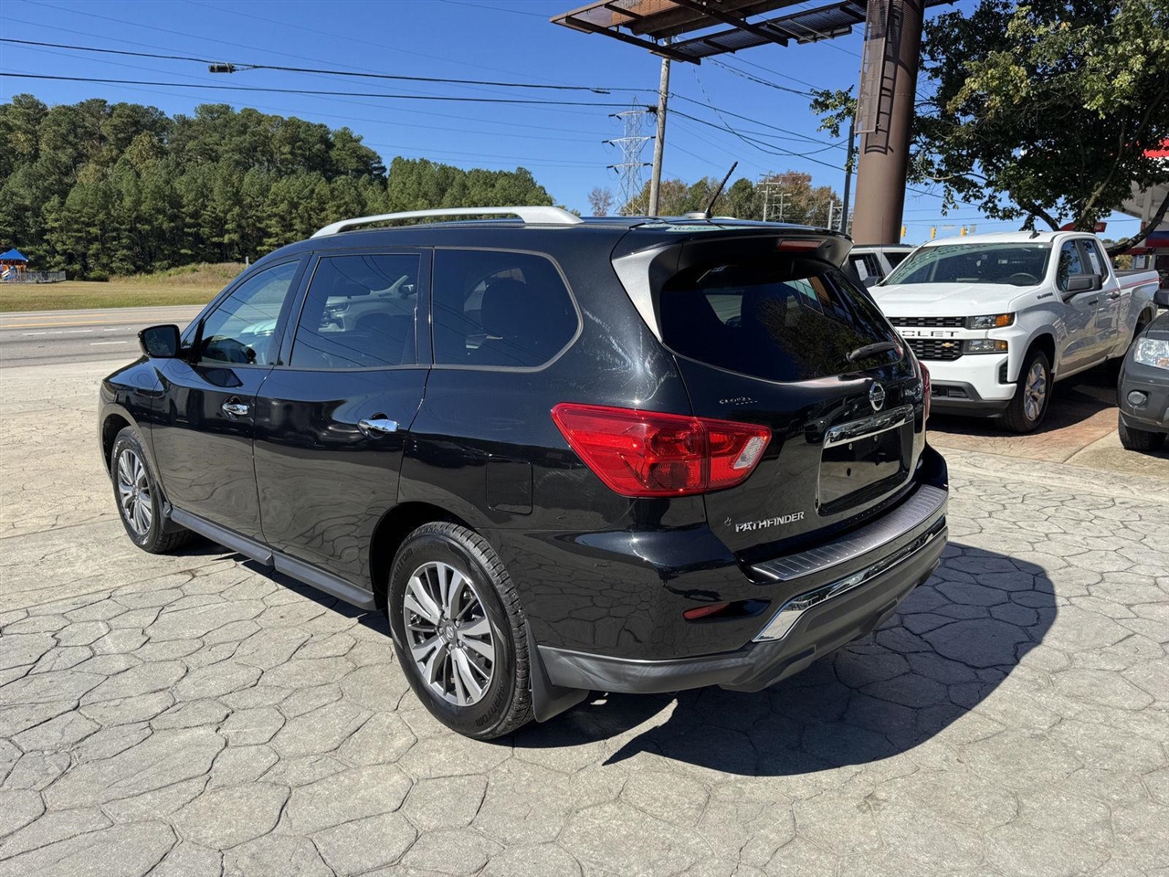 Nissan Pathfinder S 4WD 2017