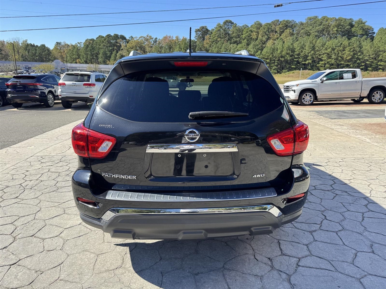 Nissan Pathfinder S 4WD 2017