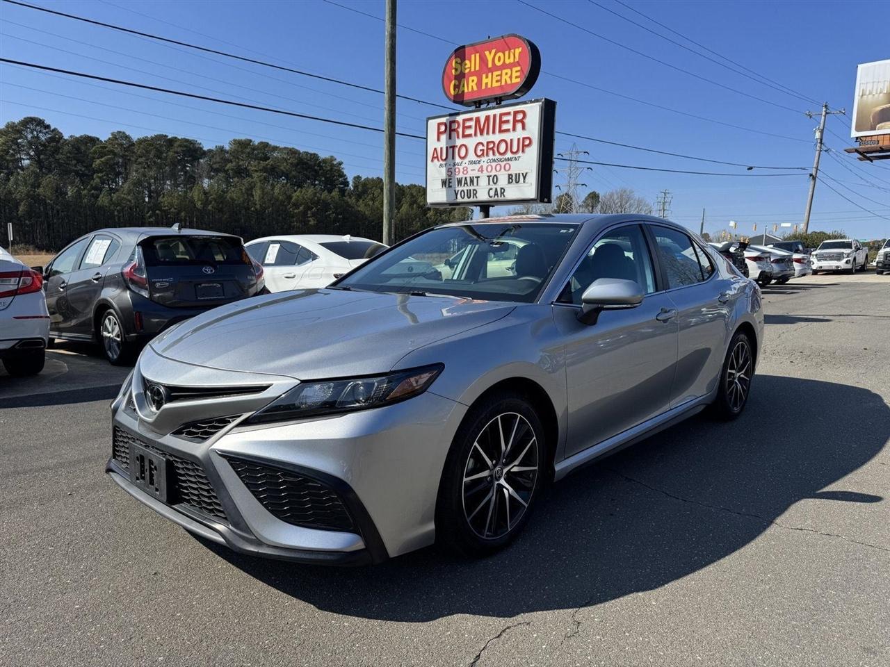 2023 Toyota Camry SE