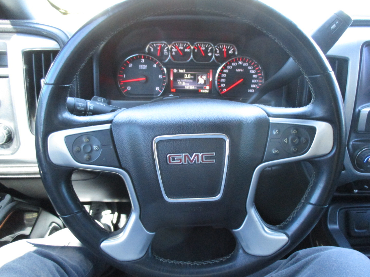 GMC Sierra 1500 4WD Crew Cab 143.5" SLT 2014 GMC Sierra 1500 4WD Crew Cab 143.5" SLT 2014