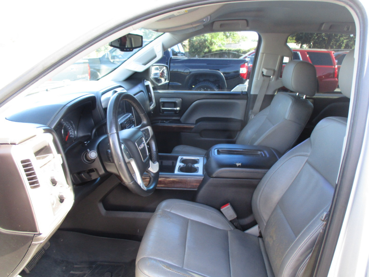 GMC Sierra 1500 4WD Crew Cab 143.5" SLT 2014 GMC Sierra 1500 4WD Crew Cab 143.5" SLT 2014