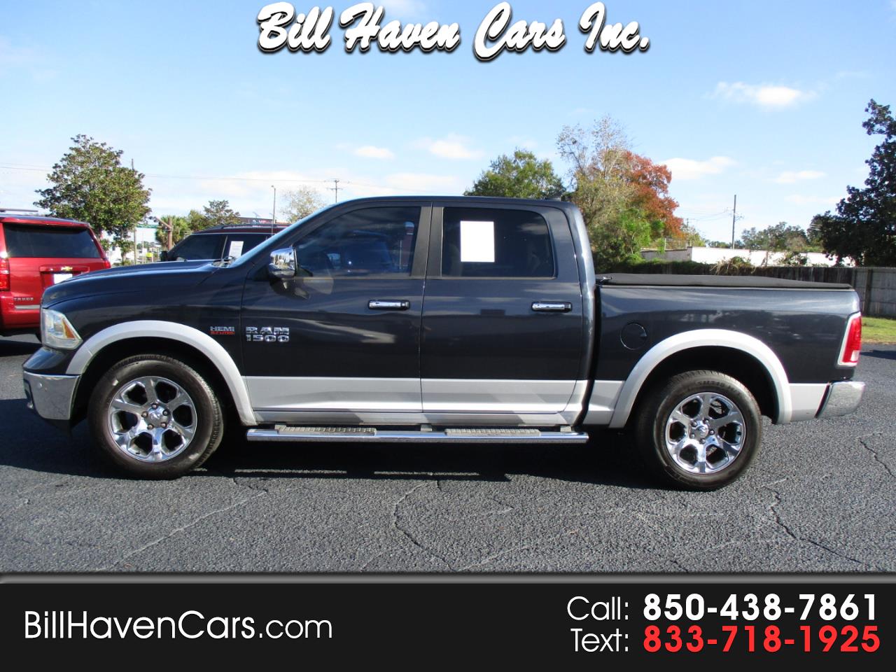 2015 RAM 1500 4WD Crew Cab 140.5" Laramie