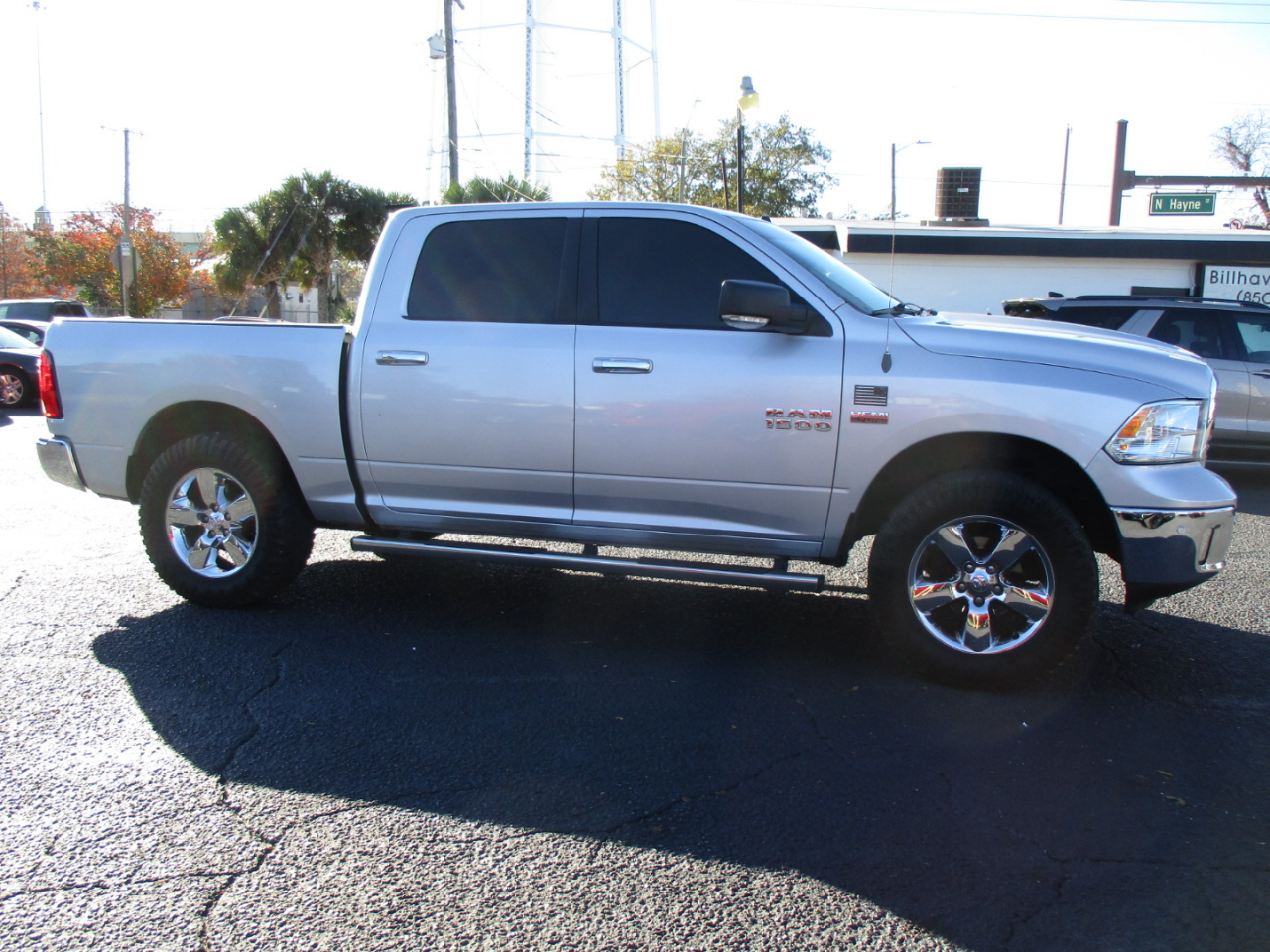 RAM 1500 Big Horn 4x4 Crew Cab 5'7" Box 2018