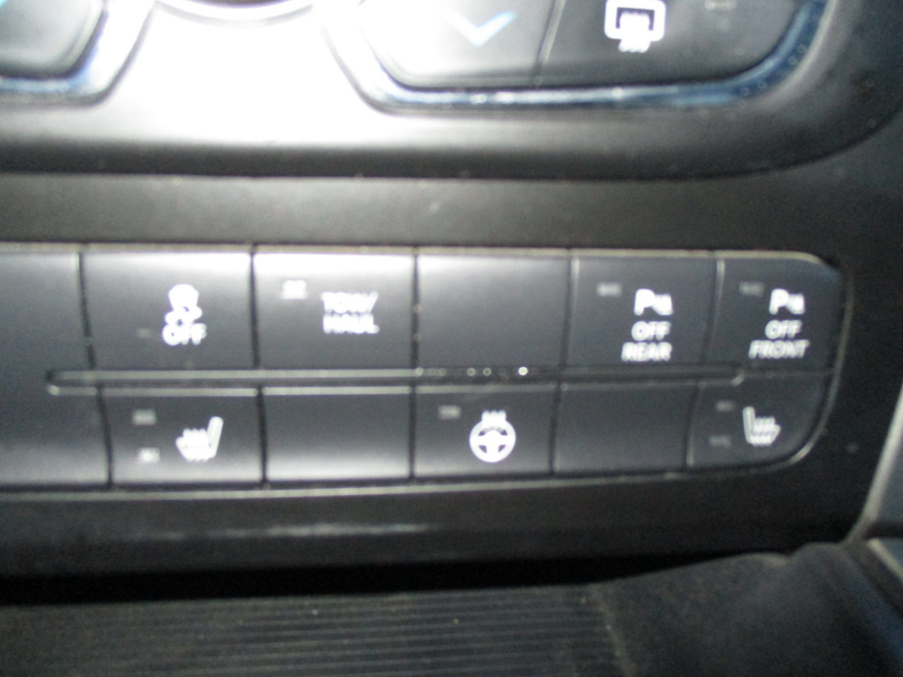 RAM 1500 Big Horn 4x4 Crew Cab 5'7" Box 2018