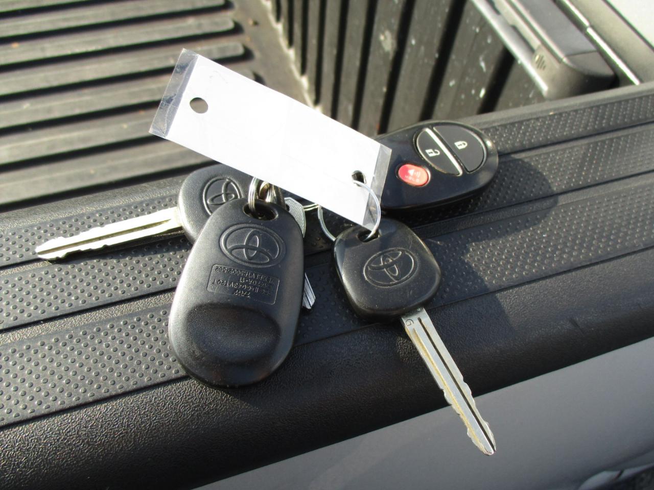 Toyota Tacoma 2WD Double Cab V6 AT PreRunner (Natl) 2013