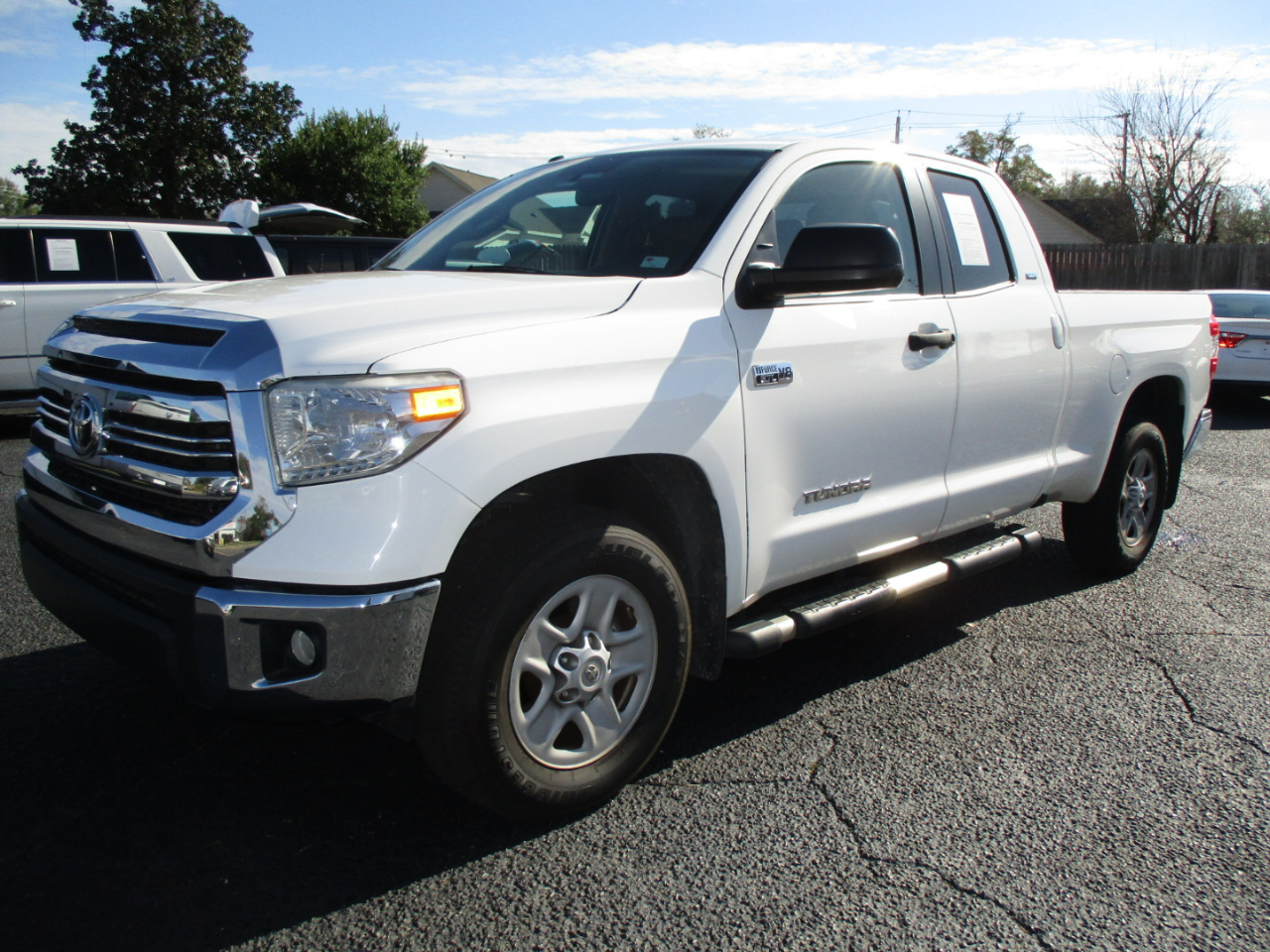 Toyota Tundra 2WD SR5 Double Cab 6.5' Bed 5.7L FFV (Natl) 2017