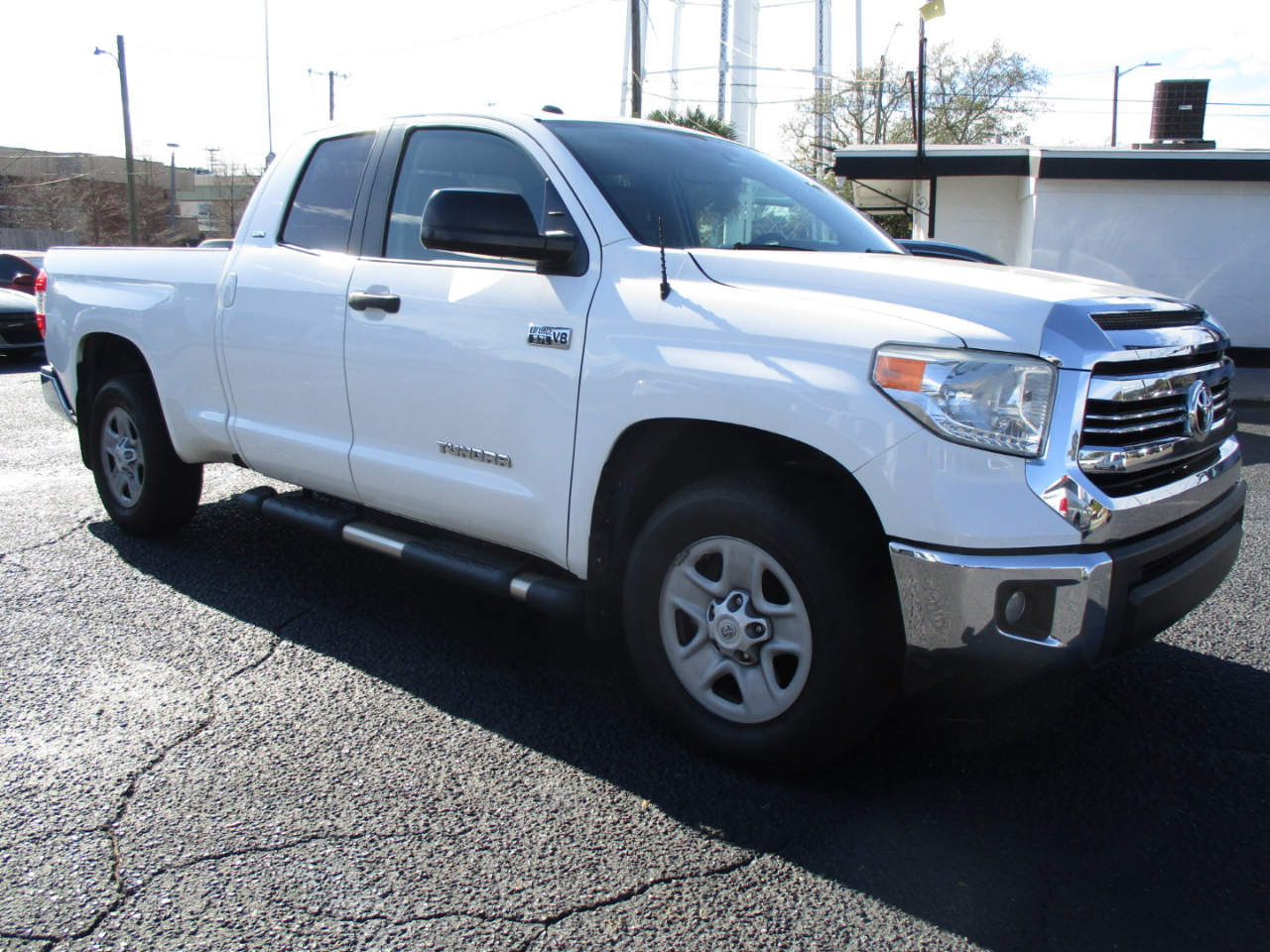 Toyota Tundra 2WD SR5 Double Cab 6.5' Bed 5.7L FFV (Natl) 2017