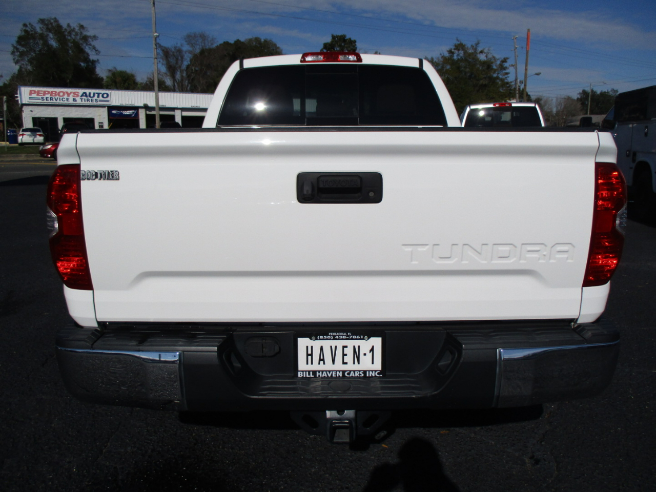 Toyota Tundra 2WD SR5 Double Cab 6.5' Bed 5.7L FFV (Natl) 2017