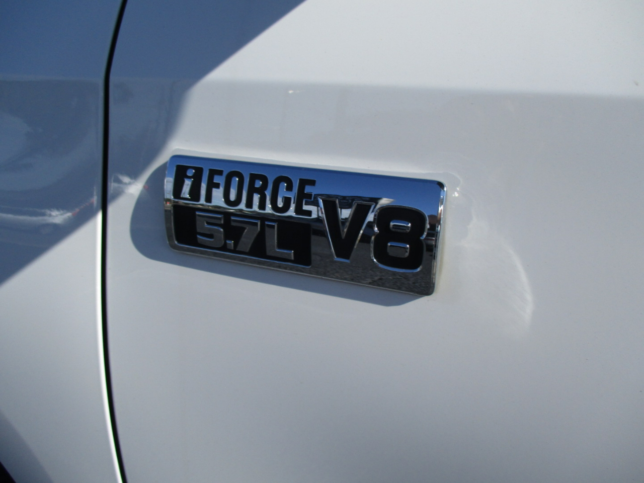 Toyota Tundra 2WD SR5 Double Cab 6.5' Bed 5.7L FFV (Natl) 2017