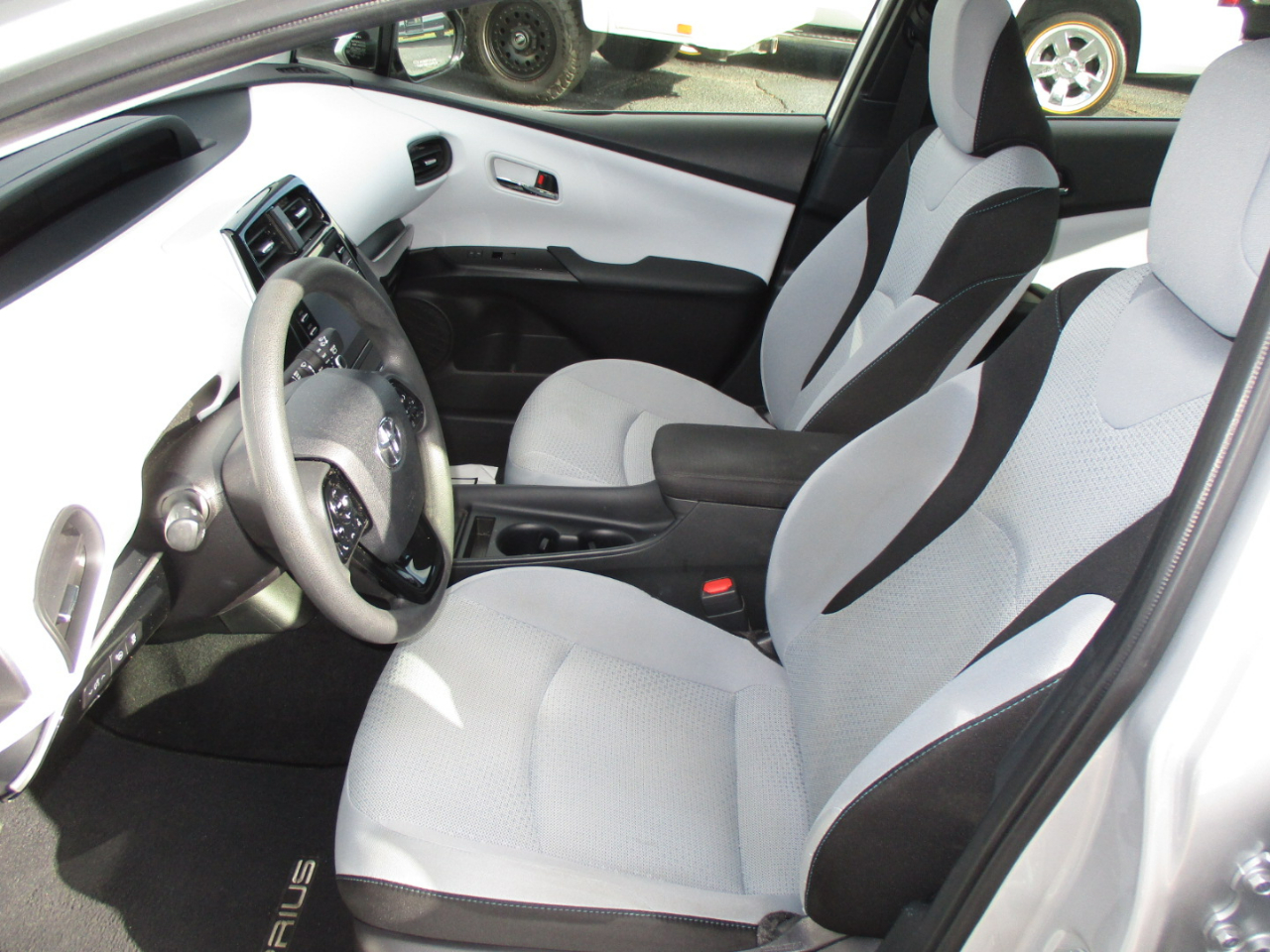 Toyota Prius Limited (Natl) 2020