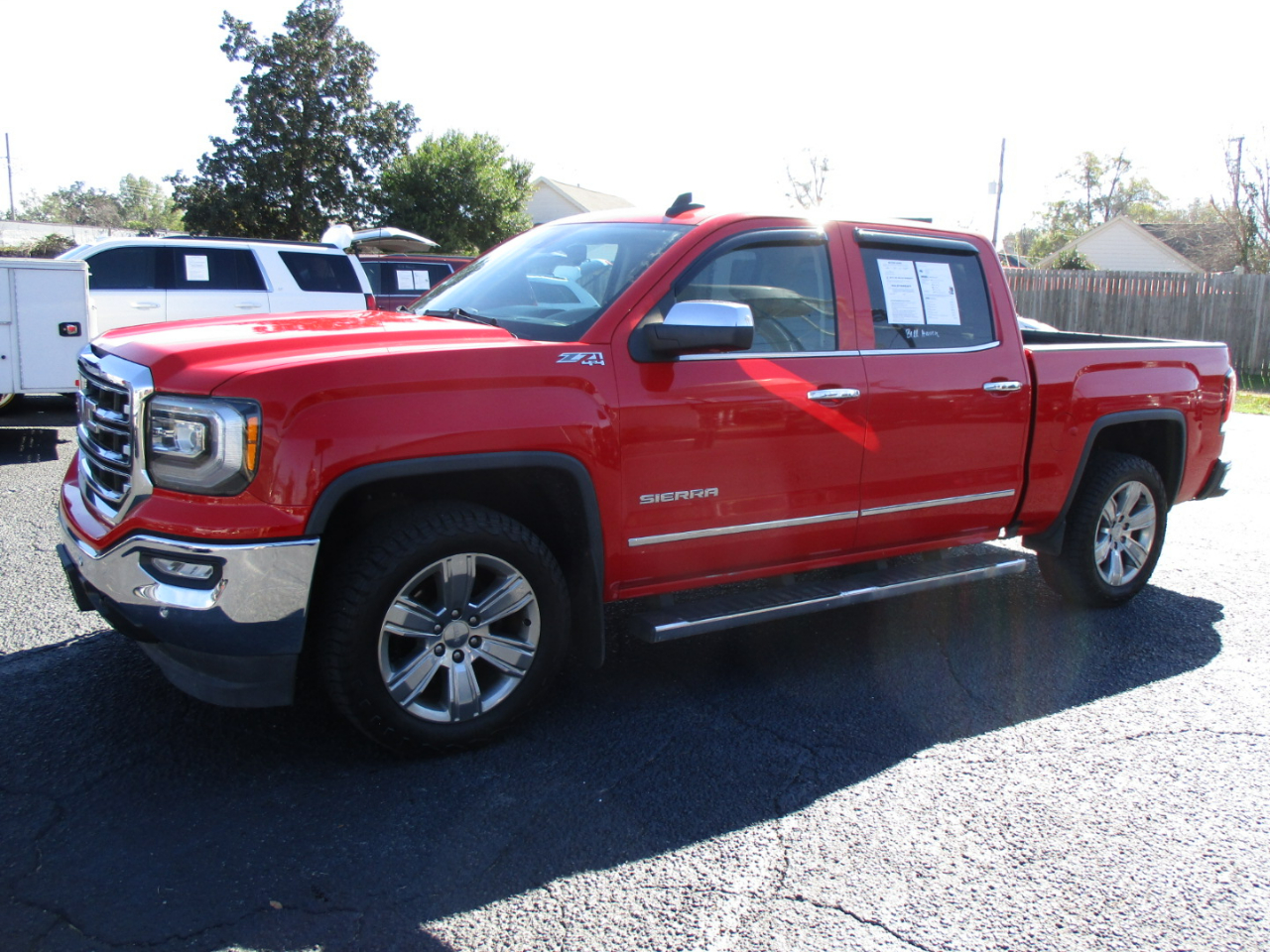 GMC Sierra 1500 4WD Crew Cab 143.5" SLT 2018