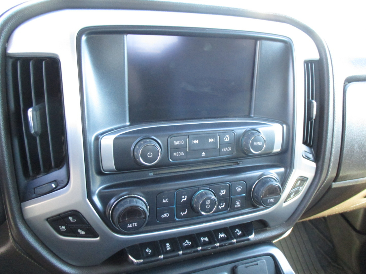 GMC Sierra 1500 4WD Crew Cab 143.5" SLT 2018