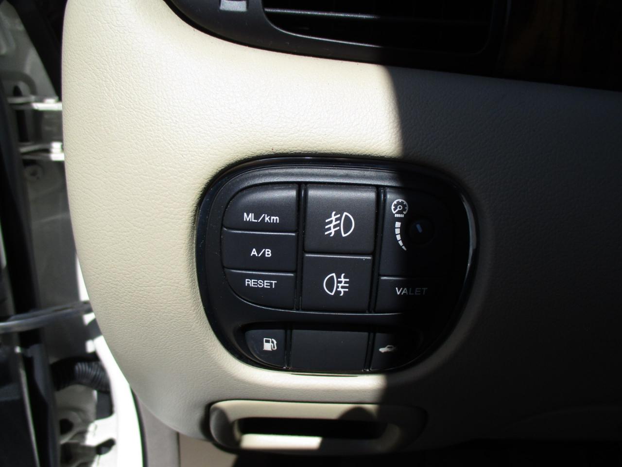 Jaguar XJ Series 4dr Sdn XJ8 2009