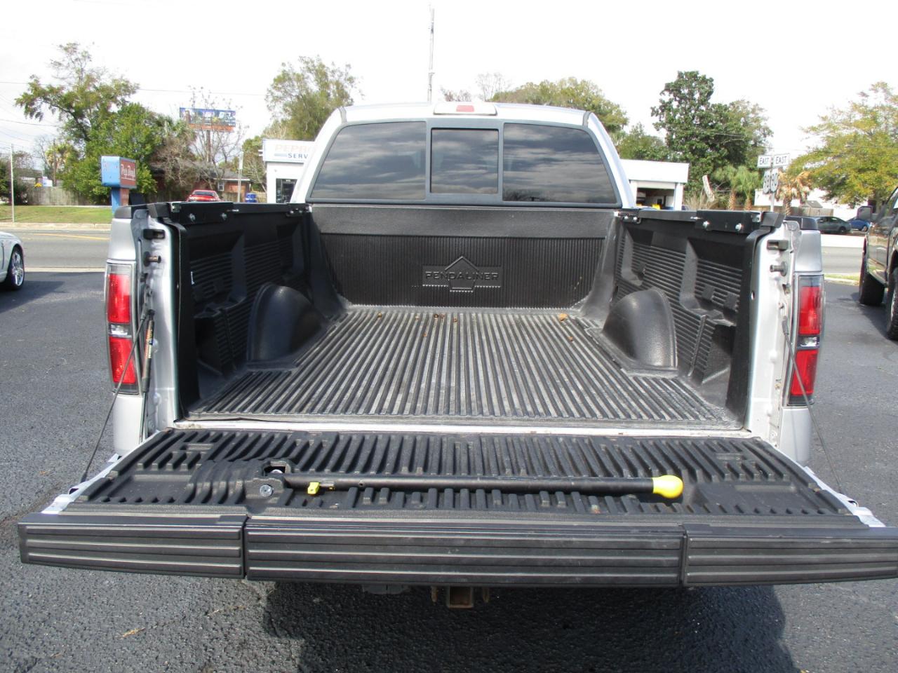 Ford F-150 4WD SuperCab 145" Lariat 2012