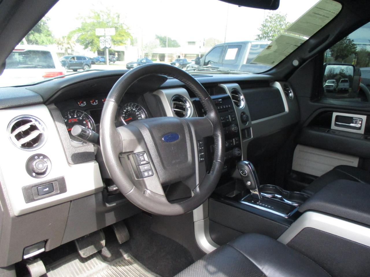 Ford F-150 4WD SuperCab 145" Lariat 2012