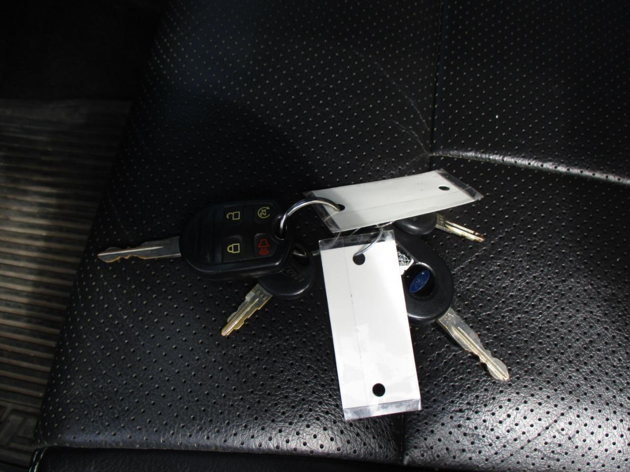 Ford F-150 4WD SuperCab 145" Lariat 2012