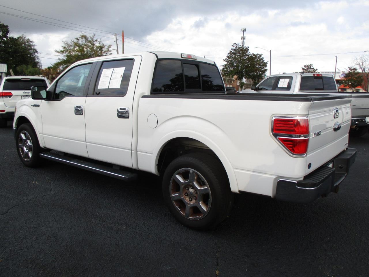 Ford F-150 2WD SuperCrew 145" Lariat 2014