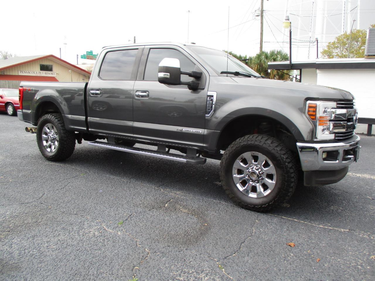 Ford Super Duty F-250 SRW 4WD SuperCab 158" Lariat 2017