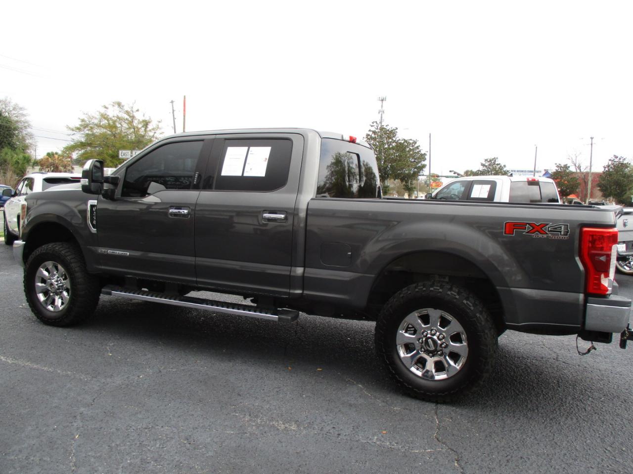 Ford Super Duty F-250 SRW 4WD SuperCab 158" Lariat 2017