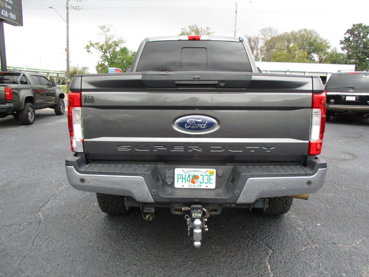 Ford Super Duty F-250 SRW 4WD SuperCab 158" Lariat 2017