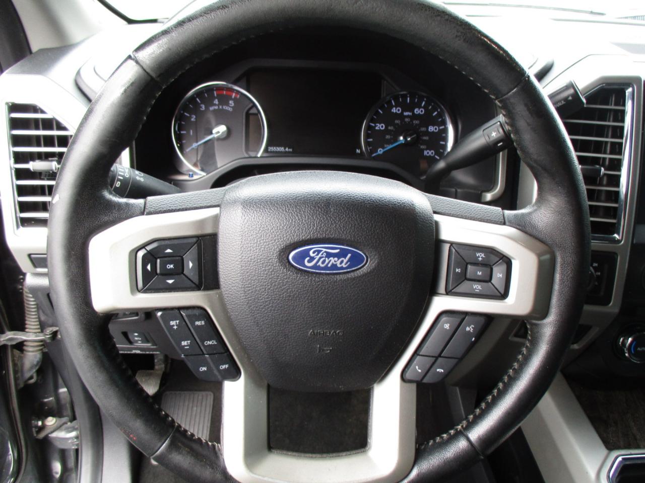 Ford Super Duty F-250 SRW 4WD SuperCab 158" Lariat 2017