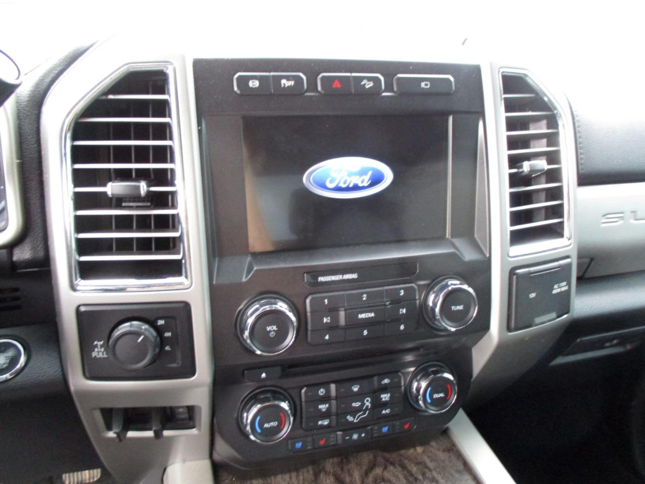 Ford Super Duty F-250 SRW 4WD SuperCab 158" Lariat 2017