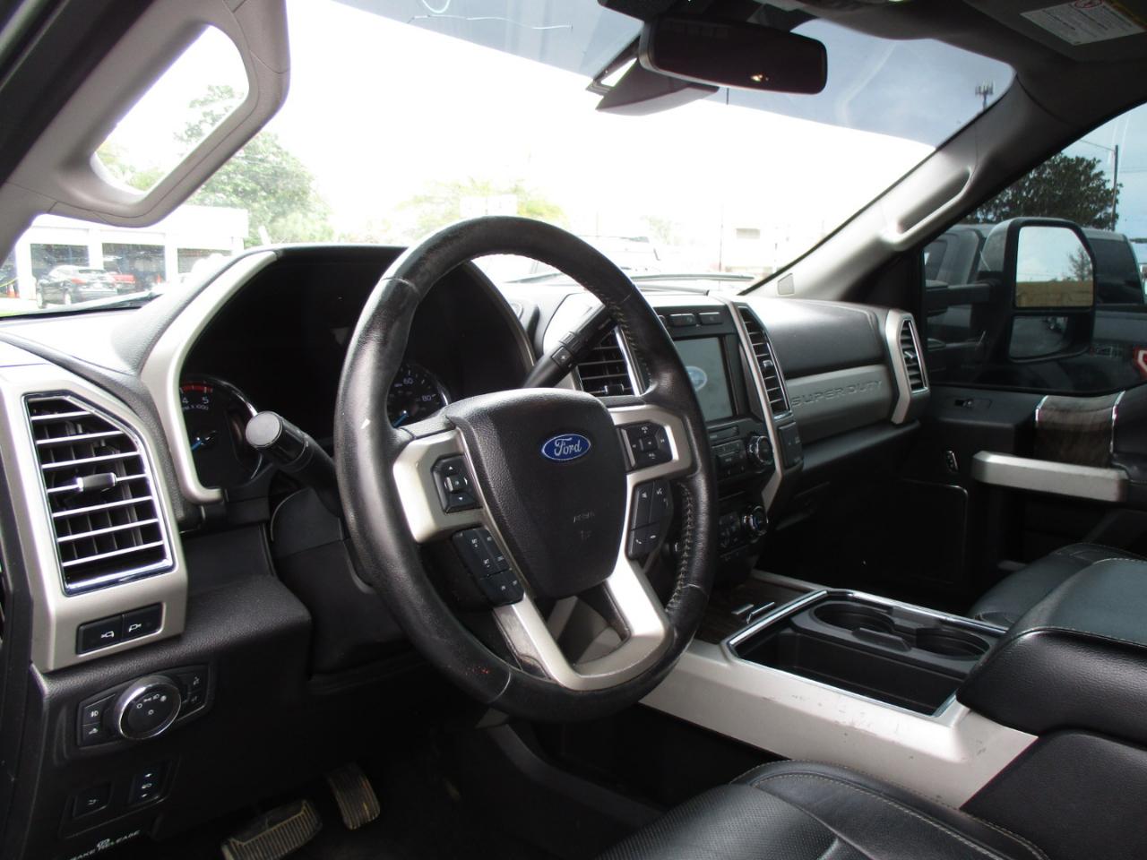 Ford Super Duty F-250 SRW 4WD SuperCab 158" Lariat 2017