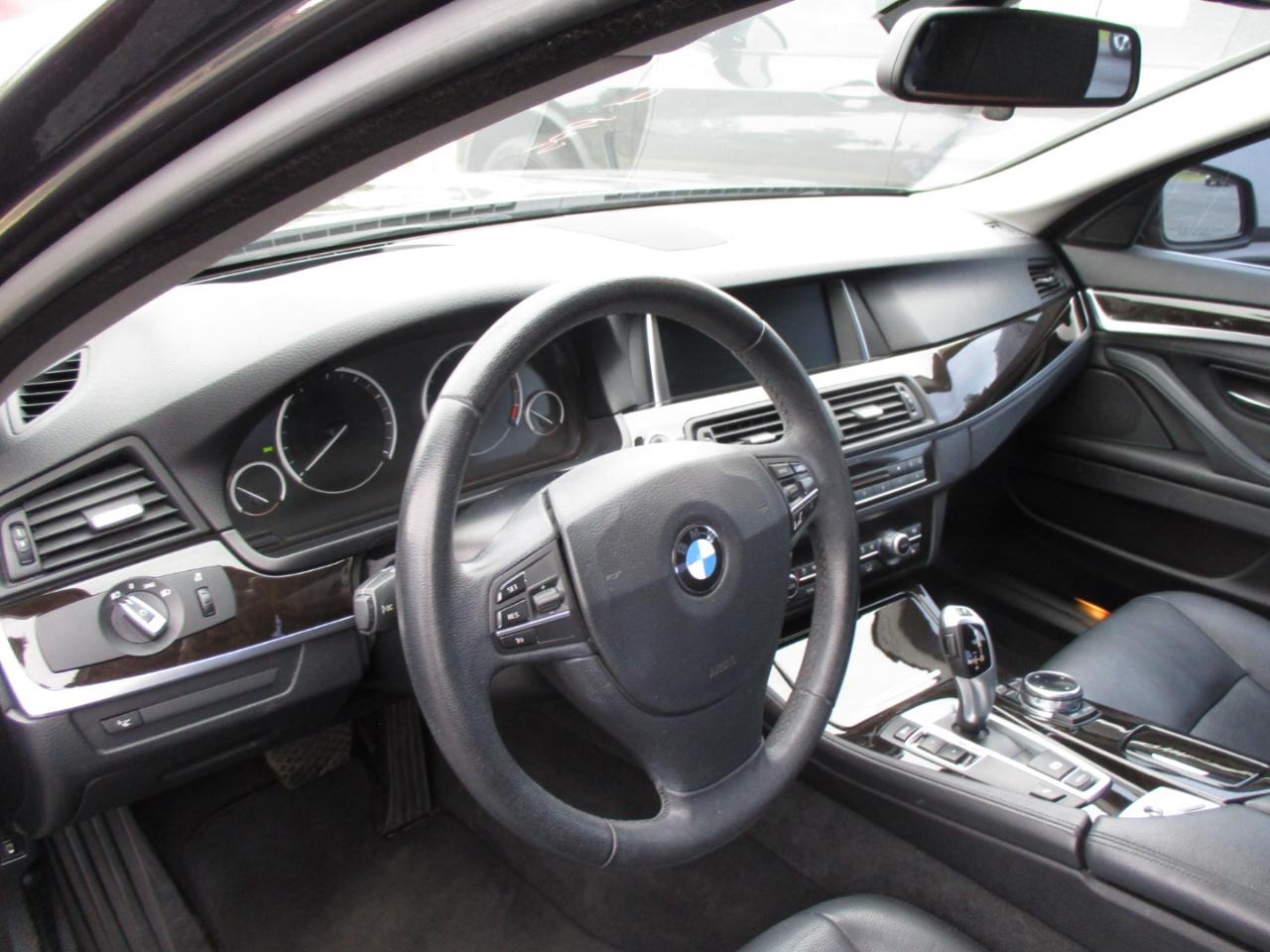 BMW 5 Series 4dr Sdn 535i RWD 2014