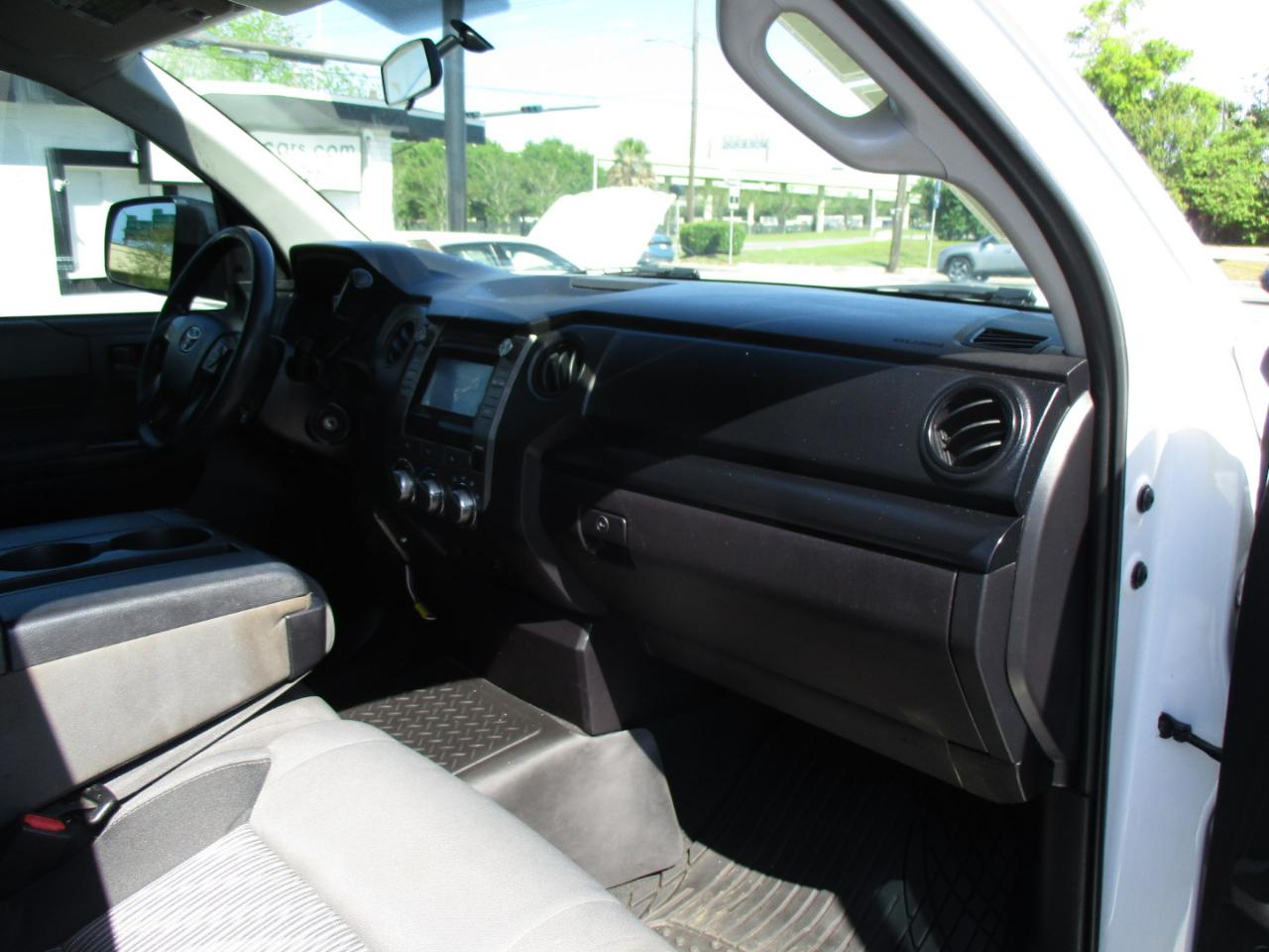 Toyota Tundra 2WD Truck Double Cab 4.6L V8 6-Spd AT SR5 (Natl) 2015