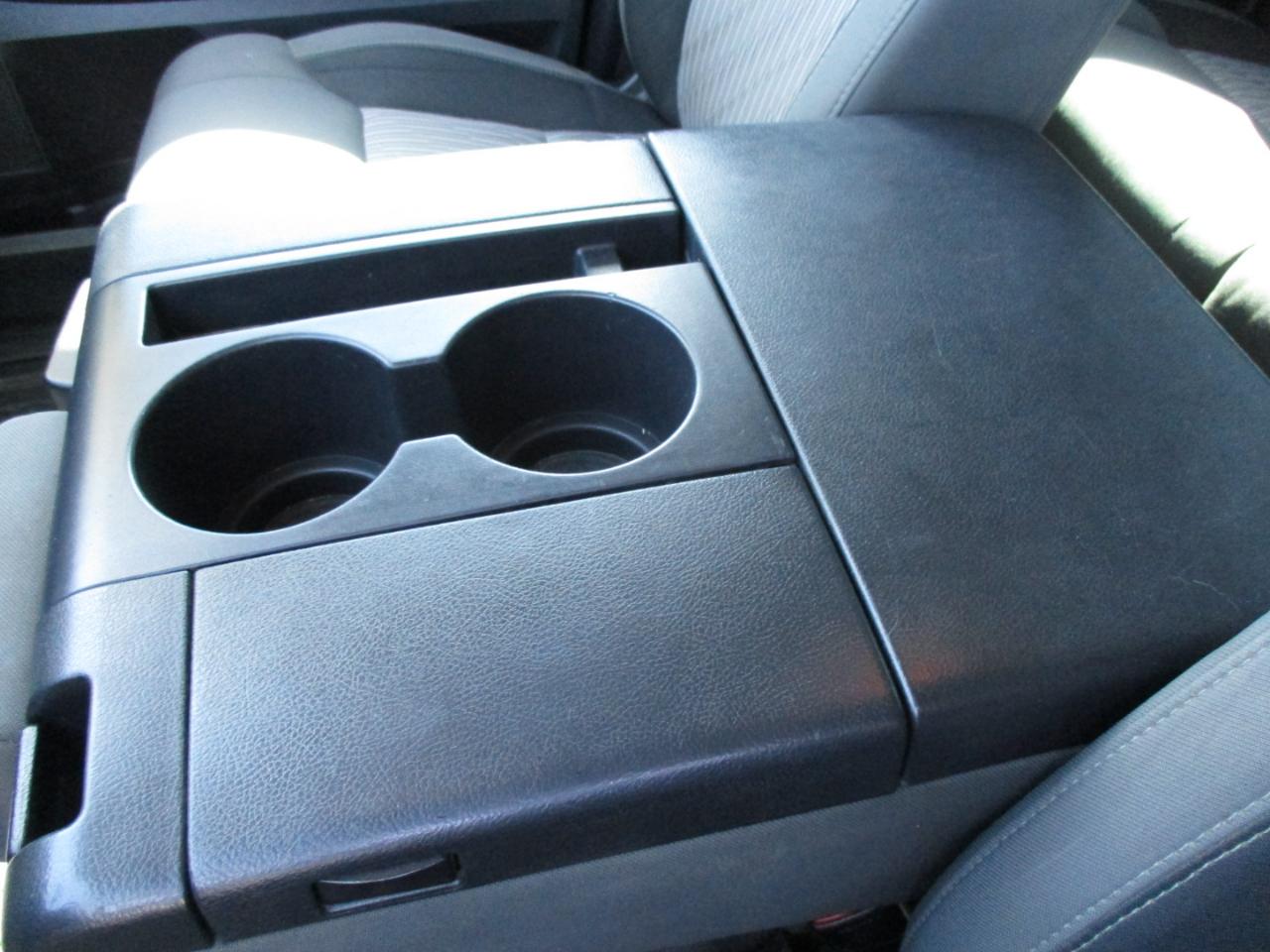 Toyota Tundra 2WD Truck Double Cab 4.6L V8 6-Spd AT SR5 (Natl) 2015