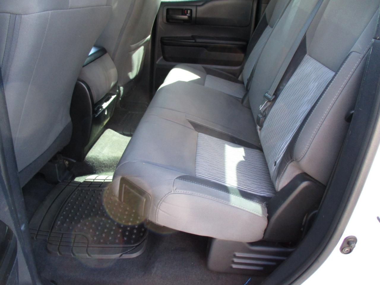 Toyota Tundra 2WD Truck Double Cab 4.6L V8 6-Spd AT SR5 (Natl) 2015